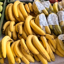 BANANA